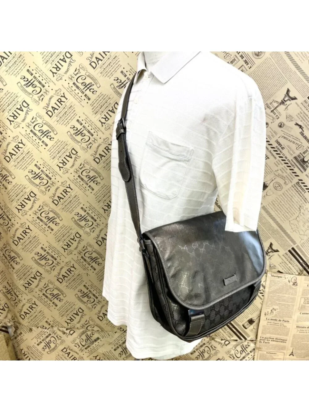 ★SOLD★ Gucci GG Supreme Shoulder Messenger Bag Business Travel - Picture 3 of 15